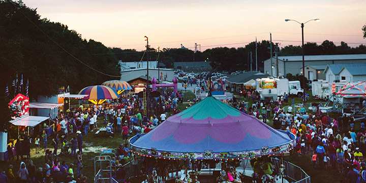 Dana Damewood, County Fair, color photograph, 2014